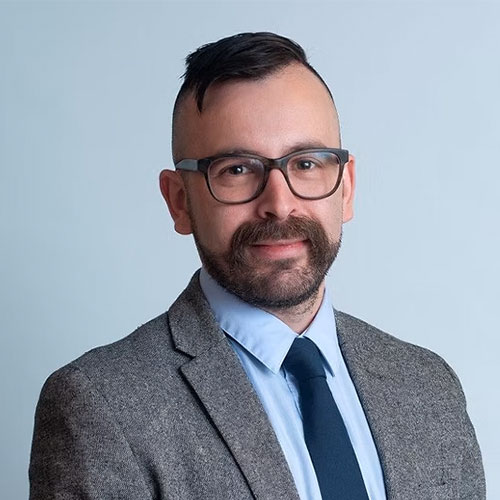 Esteban Barreto headshot