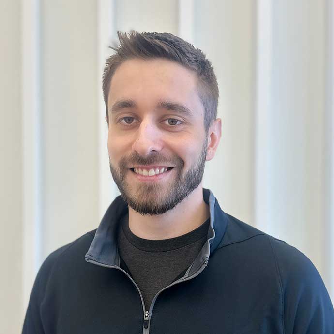 Logan Delisle headshot