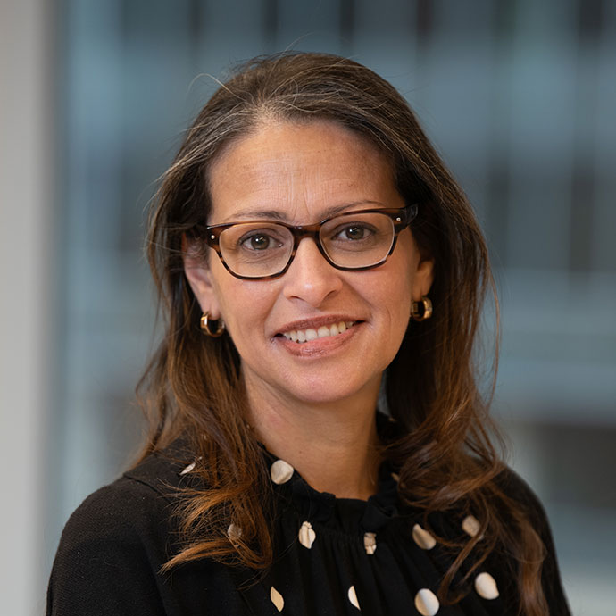 Wendy Macias-Konstantopoulos headshot